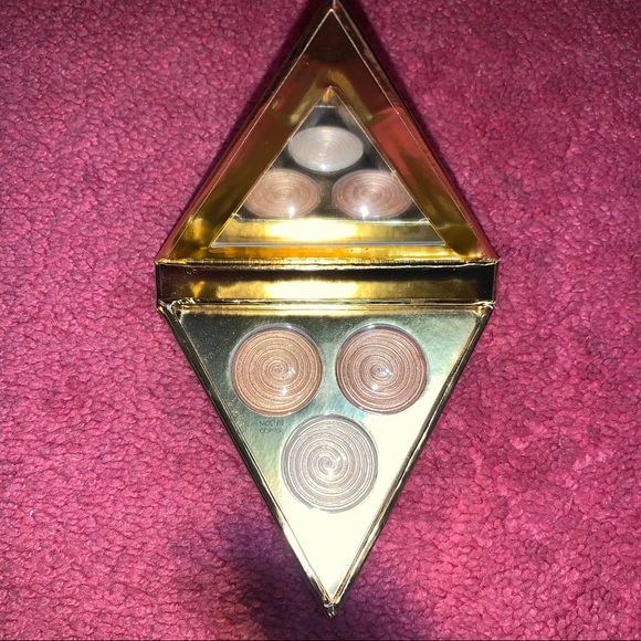 Dripping in gold highlight pallet - Picture 2 of 5